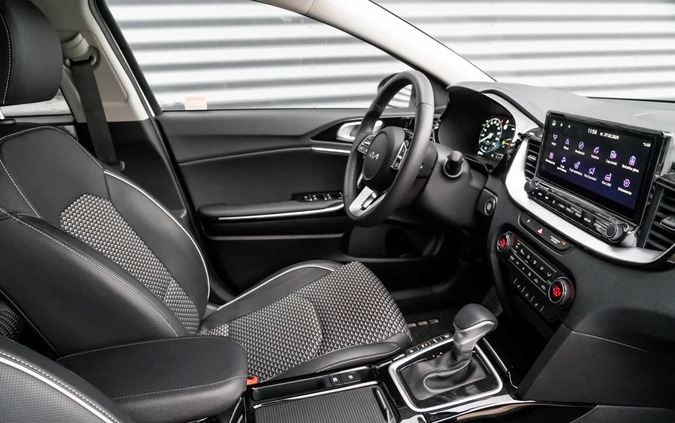 Kia Ceed cena 145900 przebieg: 4500, rok produkcji 2023 z Wieliczka małe 436